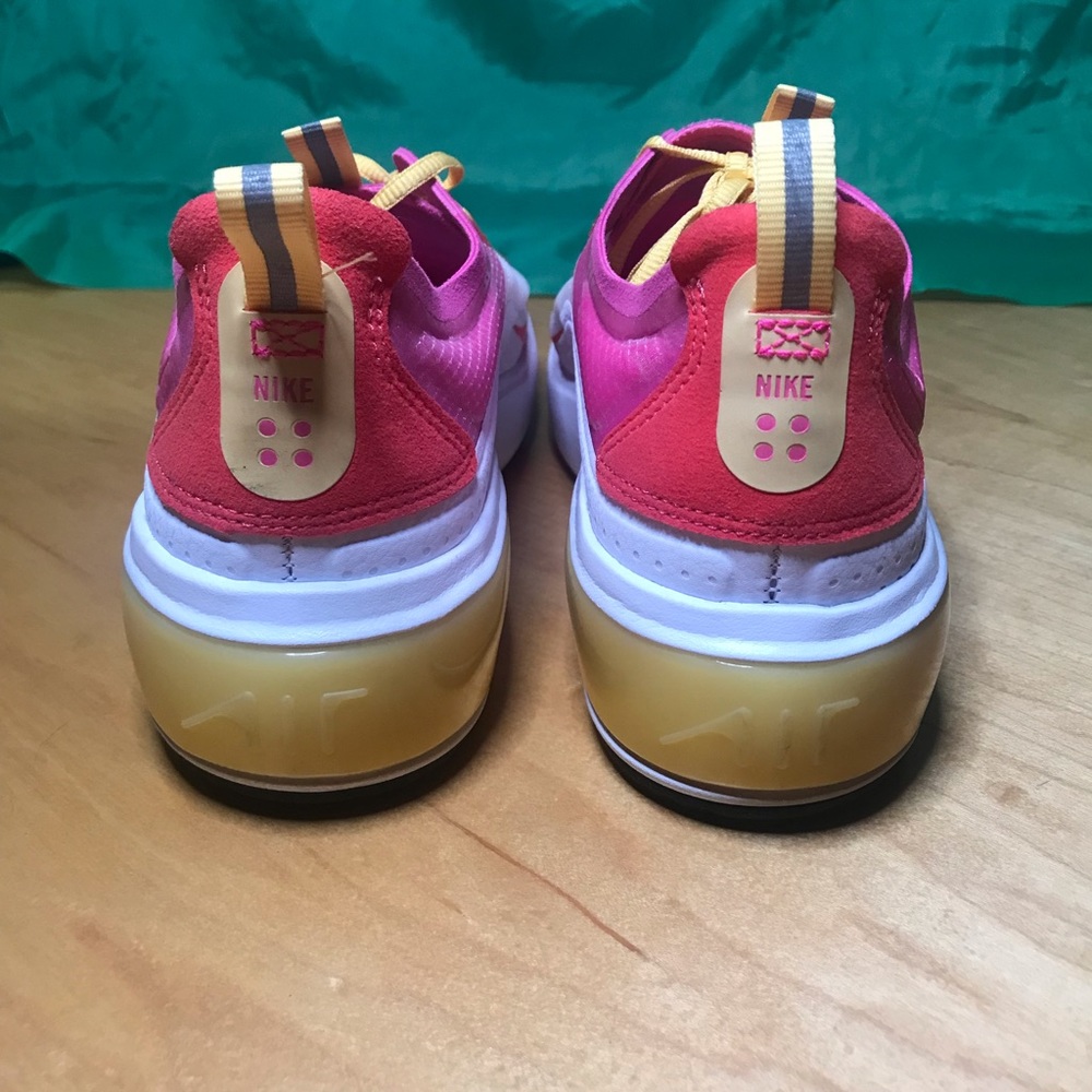 Nike Women’s Air Max Asia SE Laser Fuchsia White and Pink Sneaker Size 8 - Picture 5 of 10